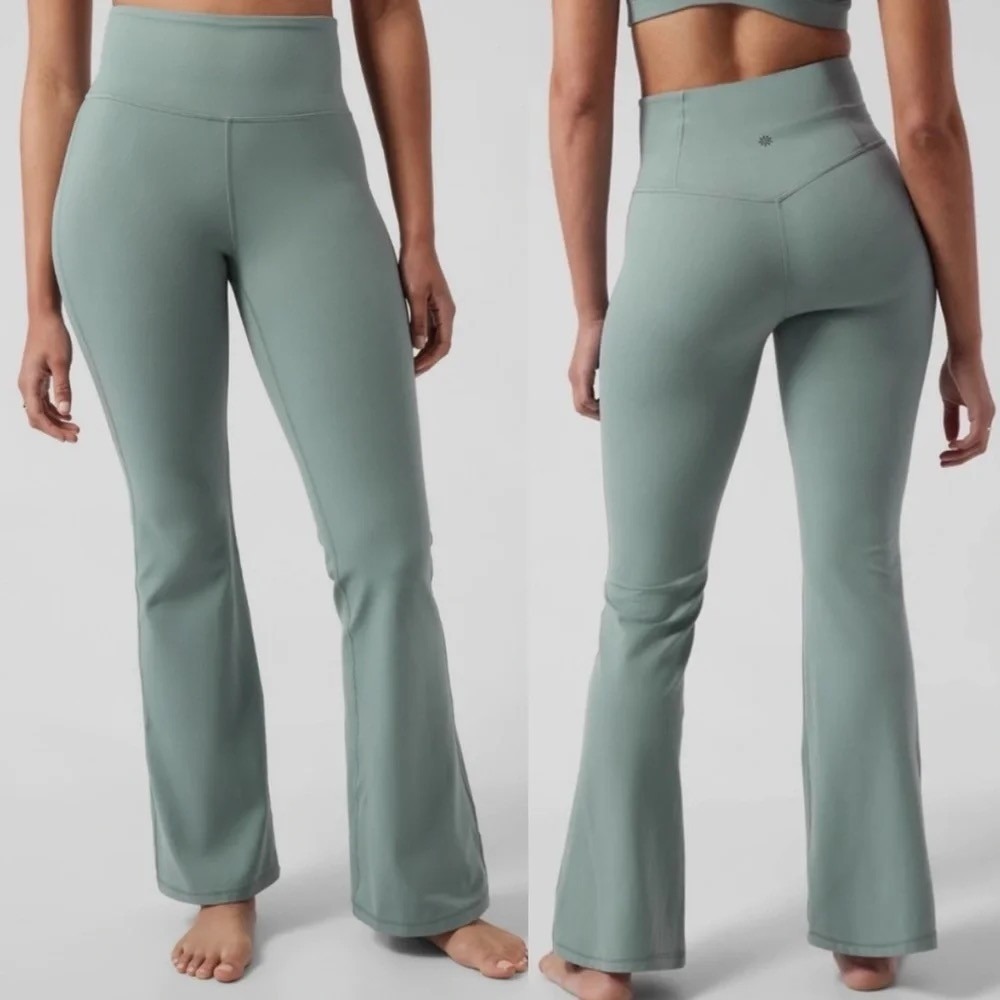 Athleta Women's High Rise Elation Flare Pant Blue/Green Size M Athleisure Sporty